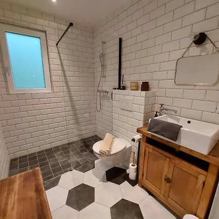 Pure, Maison Au Calme A 10 Min Du Centre * Quimper