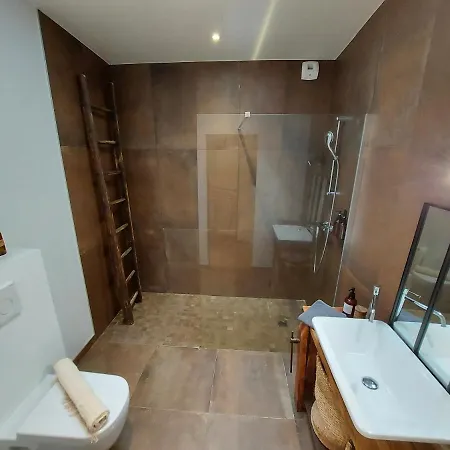 Pure, Maison Au Calme A 10 Min Du Centre Quimper